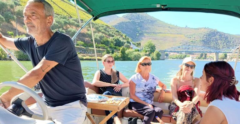 Porto: Private Tour Douro Valley/Winery SECXVIII /Boat/Lunch