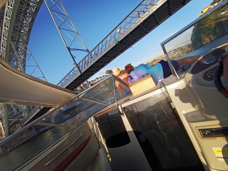 Private Boat Trip for 2 With Tasting in Porto -Sunset Option