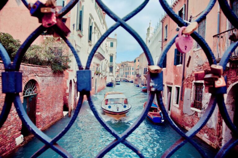 Private Experience Venice: Walking City & Boat Tour