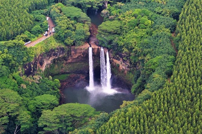 PRIVATE” Kauai DOORS OFF Helicopter Tour & “NO MIDDLE SEATS”