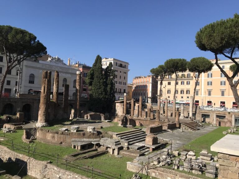 Rome: 3-Hour Private Dark History Driving Tour