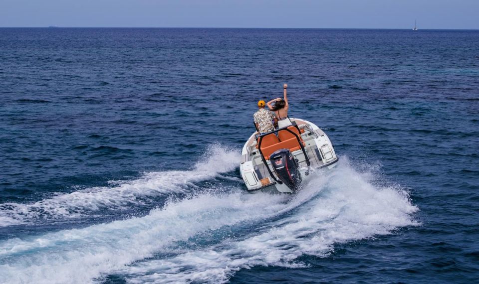 Santorini: Luxury Boat Rental With License - Activity Details