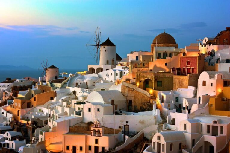 Santorini: Must-See Highlights Private Sightseeing Tour