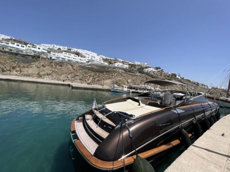 Santorini: Private Riva Yacht Cruise With Meal & Open Bar