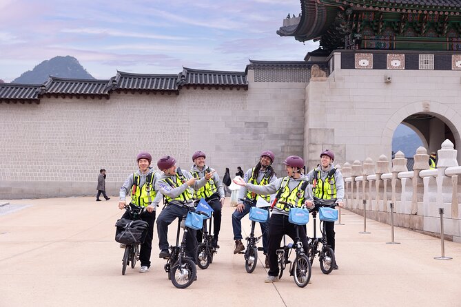 Seoul Morning E-bike Tour