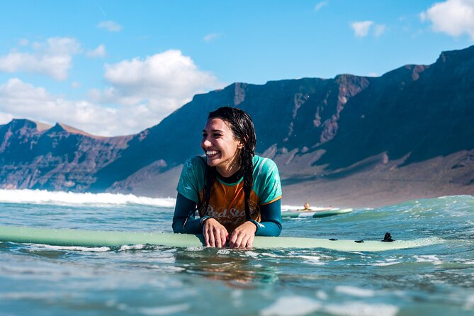 Surf Lesson for Beginners in Famara: Introduction in Surfing - Booking Information