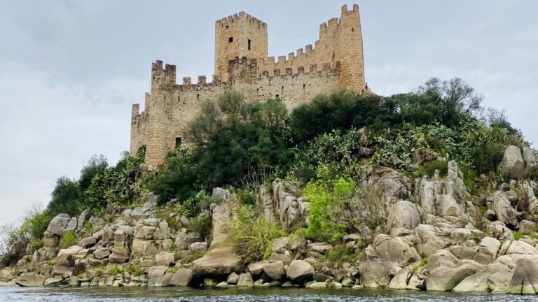 Tomar: Castle of Almourol Private Tour