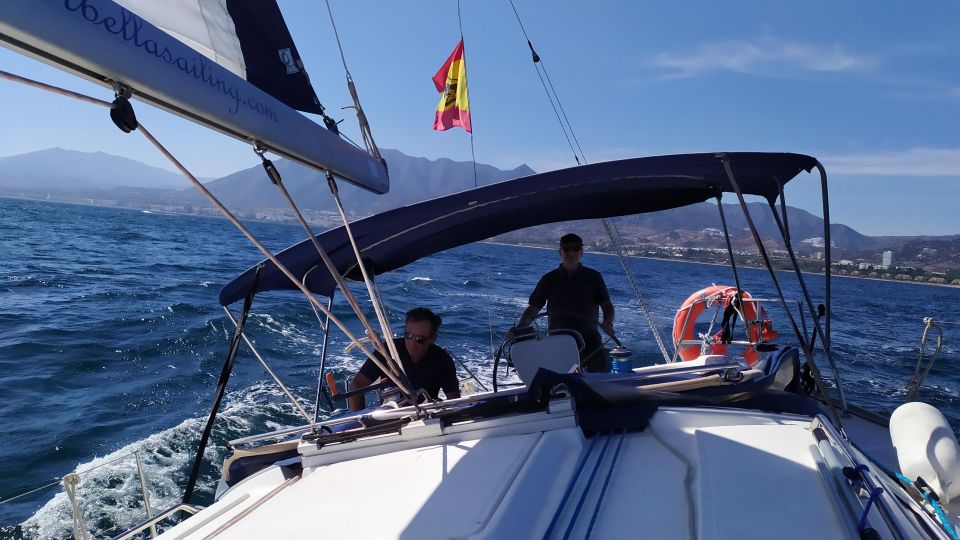 2 Hour Private Sailing Trip - Language Options and Activities