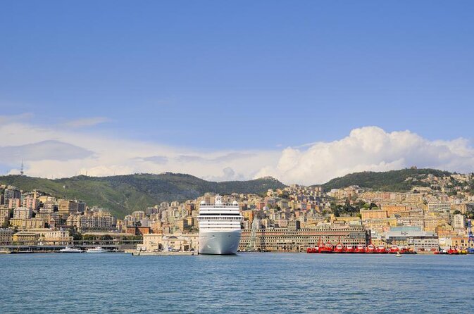 2 Hours Private Historical Tour in Genoa - Tour Duration and Itinerary