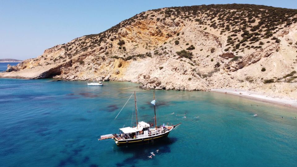 Agia Anna: Naxos, Koufonissia & Rina Cave Boat Trip With BBQ - Reservation