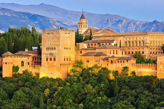 Alhambra and Nasrid Palaces Skip the Line Entrance From Seville - Tour Itinerary