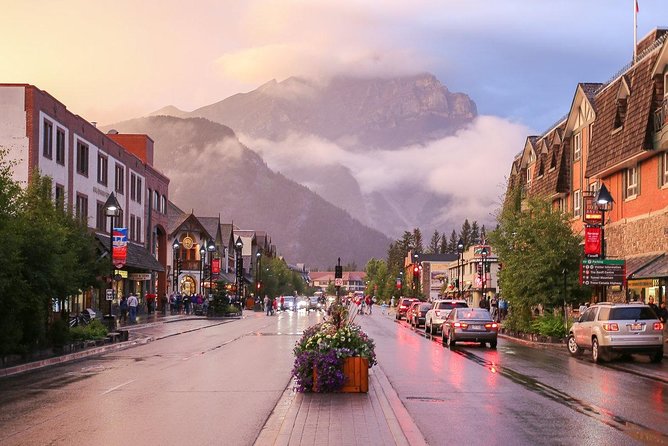 Banff Full-Day Discovery Tour From Calgary - Inclusive Features