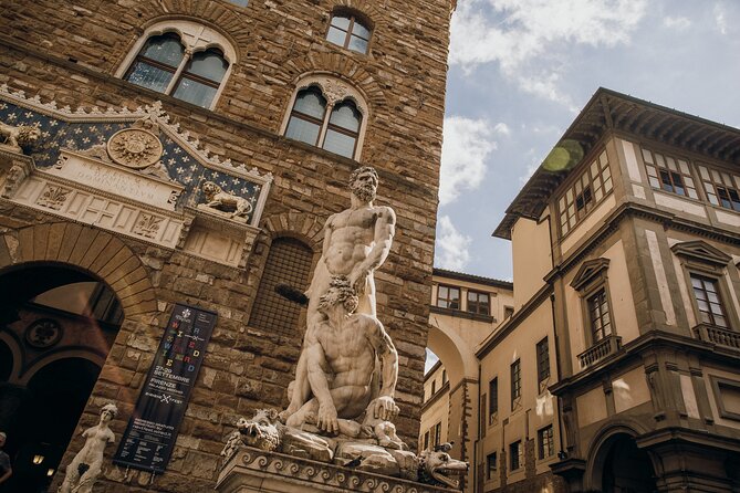 Florence in a Day: Michelangelos David, Uffizi and Guided City Walking Tour - Exploring the Medieval City