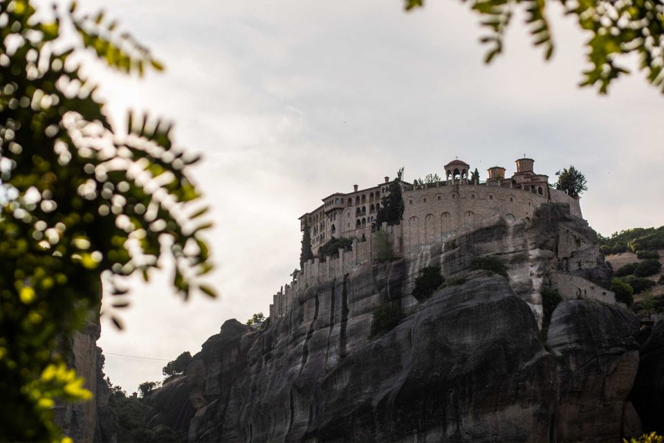 From Athens: Meteora Day Trip by Bus With Optional Lunch - Itinerary