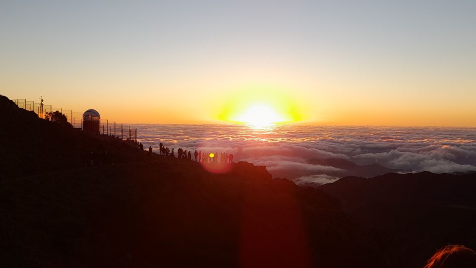 From Funchal: Pico Do Arieiro Sunset With Dinner and Drinks - Itinerary Overview
