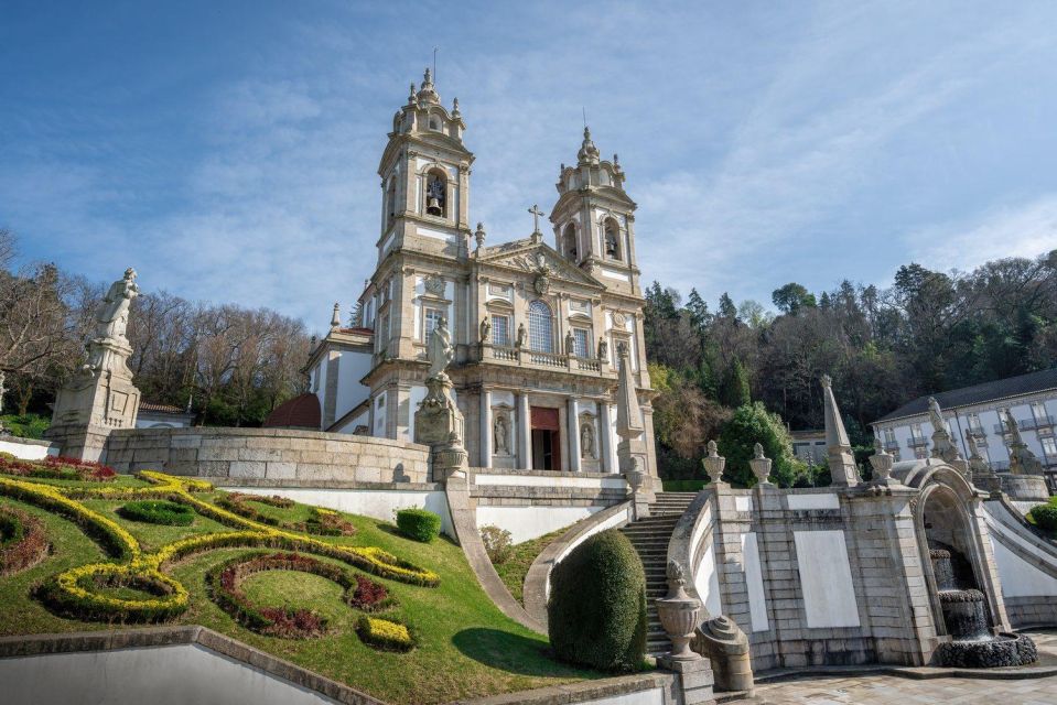 From Porto: Minho Tour Guimarães/Braga Full Day All Included - Itinerary