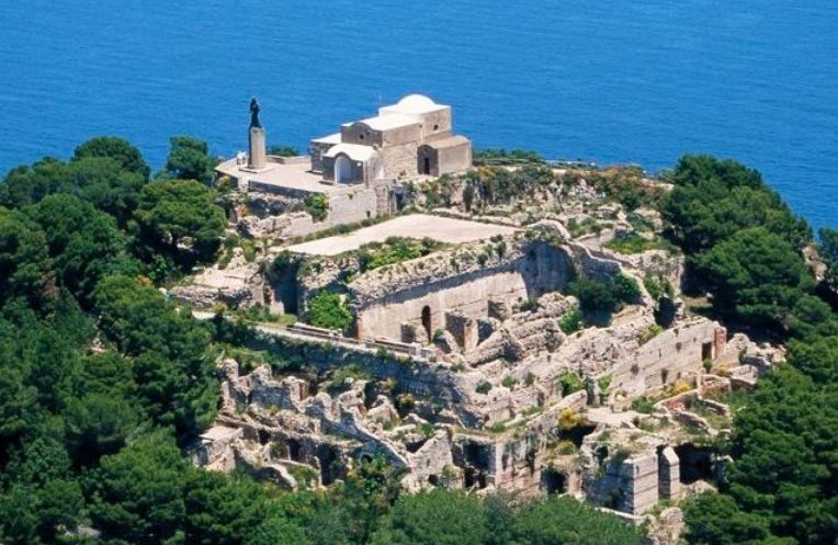From Sorrento or Naples: Capri Full-Day Private Tour - Itinerary