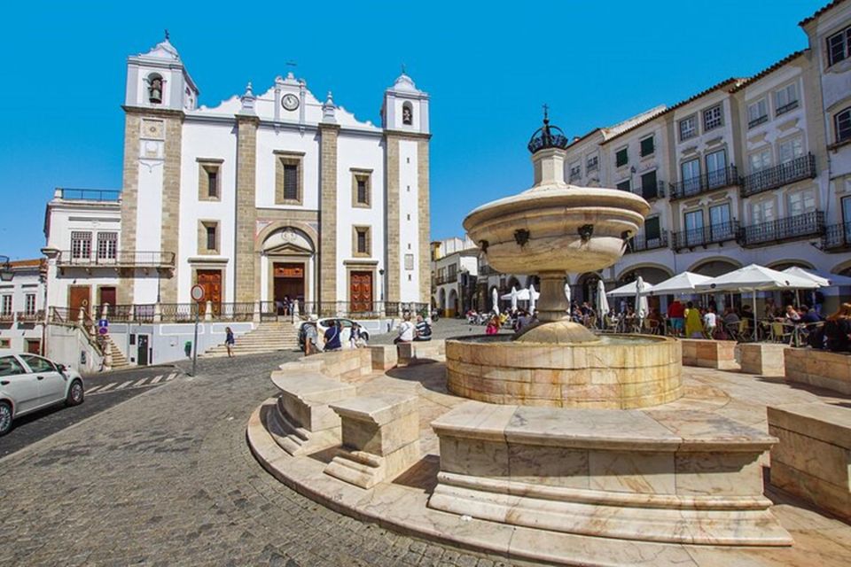 Full-Day Private Cultural Tour in Evora and Monsaraz - Experience Overview