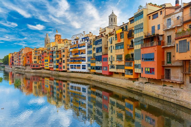 Girona and Costa Brava Private Tour With Pick-Up From Barcelona - Meeting and Pickup