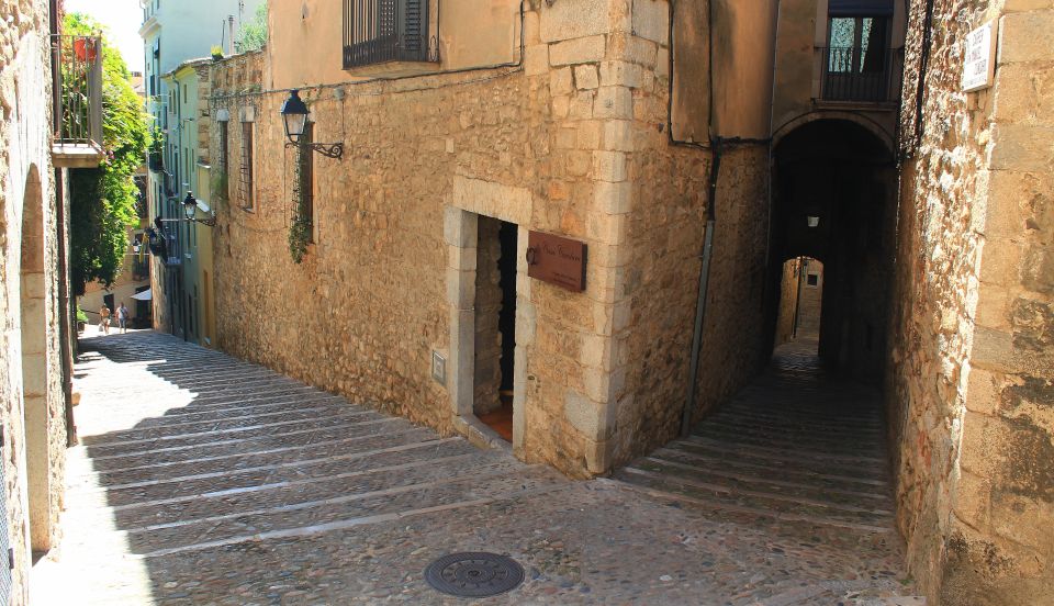 Girona: Private History Tour - Itinerary