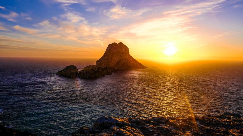 Ibiza: Midday or Sunset Sailing With Snacks and Open Bar - Multilingual Options and Cancellation Policy