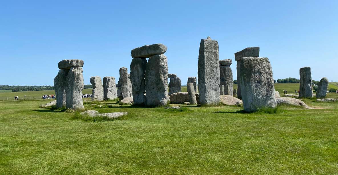 Individual Trip to Stonehenge and Salisbury Cathedral - Booking Information