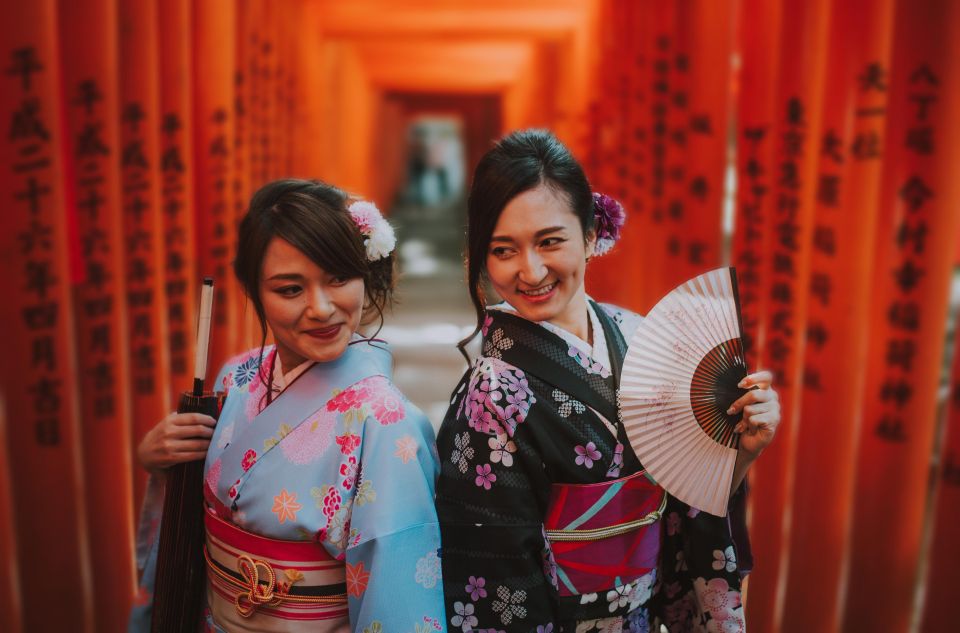 Kyoto: Fushimi Inari Shrine Private Photoshoot - Experience Highlights