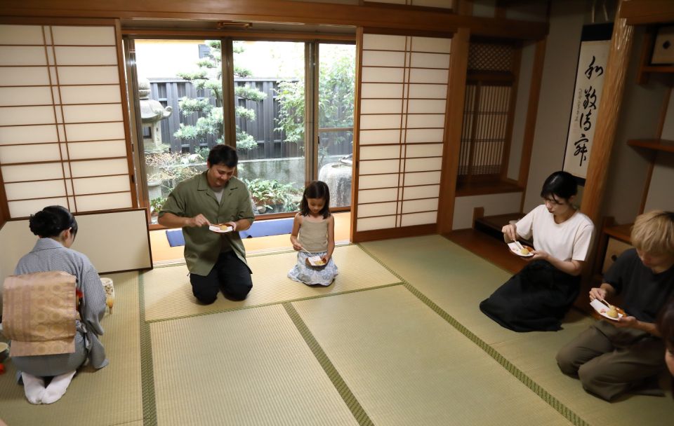 Kyoto Fushimiinari:Wagashi Making & Small Group Tea Ceremony - Language & Group Size