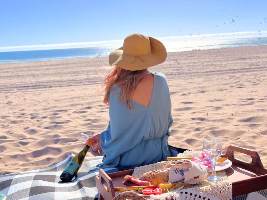 Lisbon: Beach Brunch Picnic With Set-Up and Transfers - Activity Details