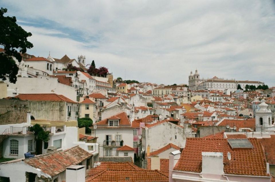 Lisbon: City Sightseeing Half-Day Private Tuk Tuk Tour - Itinerary