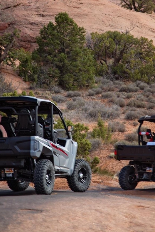 Moab: Self-Driven Guided Sunset UTV Tour to Fins N Things - Participant Requirements