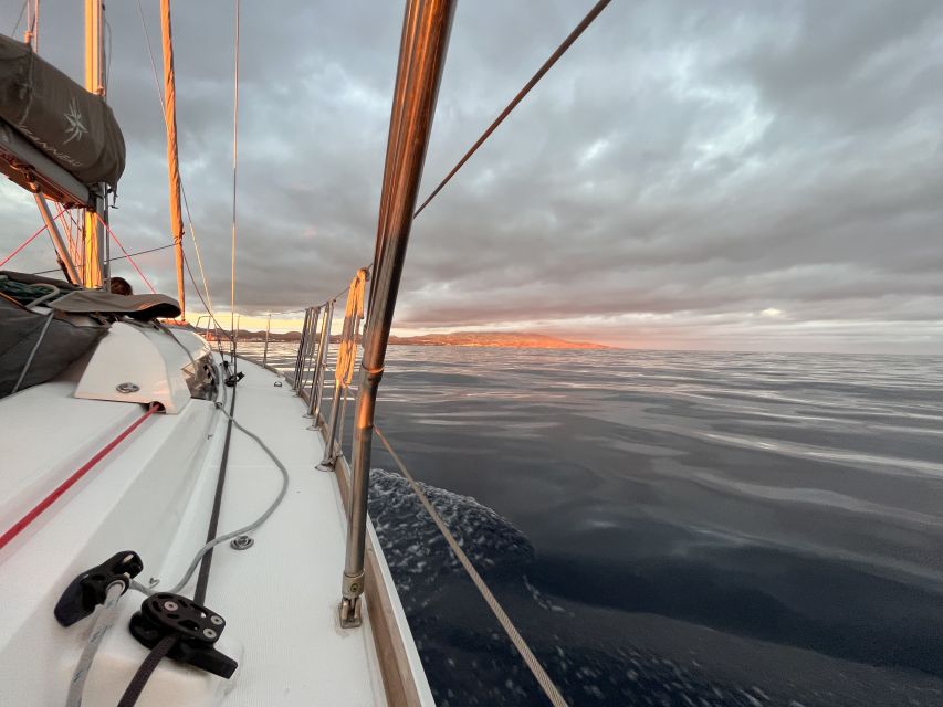 Multi-Days Charter | Live on Board - Duration and Guides