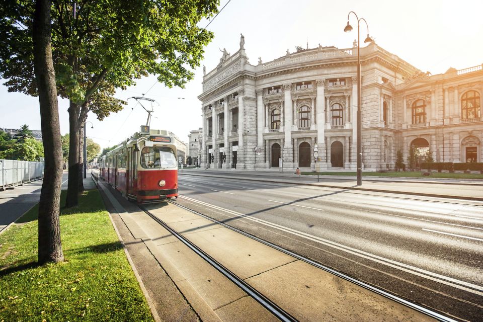 Oldtimer Tram Tour Vienna: With Tastings - Private Group and Booking Information