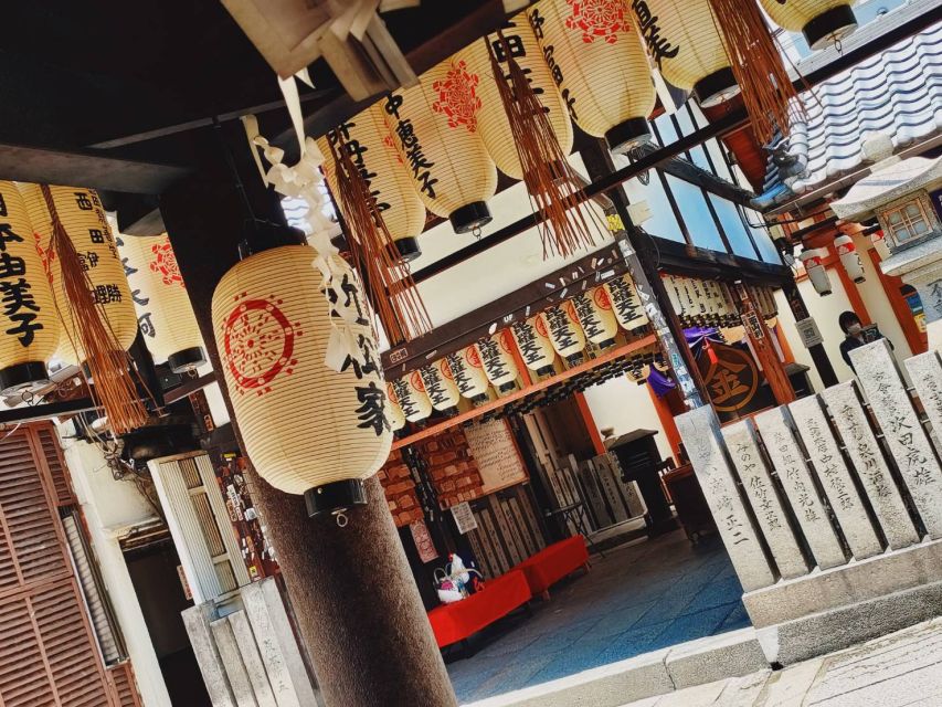 Osaka: Guided Walking Tour to Castle, Shinsekai, & Dotonbori - Tour Experience
