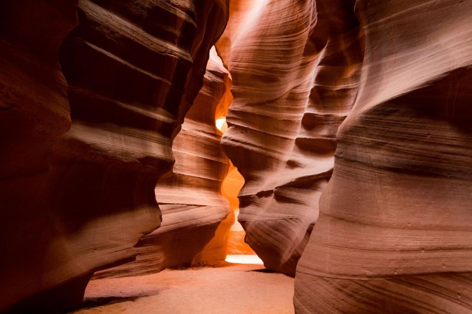 Page: Upper Antelope Canyon Entry Ticket and Guided Tour - Inclusions