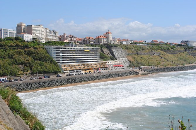 Private 3-Hour Walking Tour of Biarritz With Official Tour Guide - Tour Duration and Inclusions