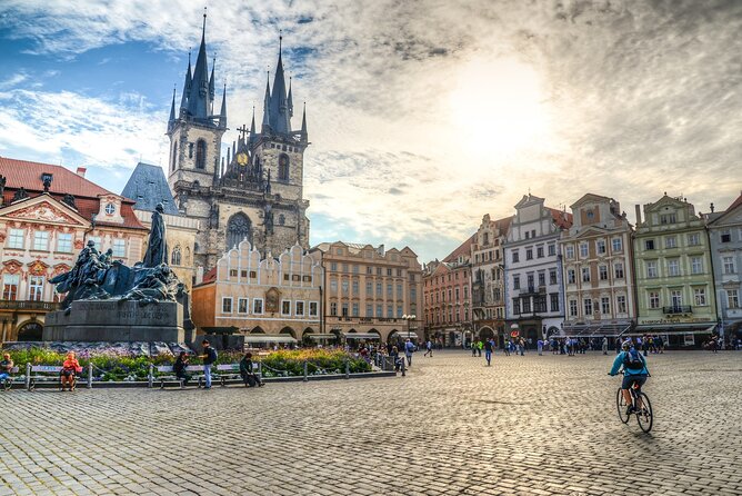 Private Full Day Tour to Prague From Vienna - Tour Overview