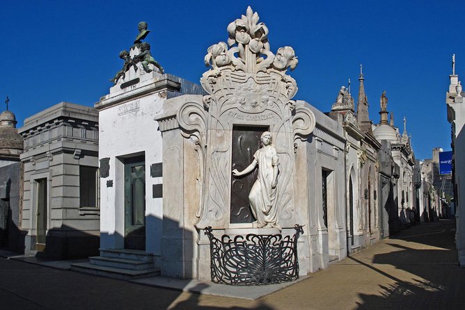Recoleta in Depth (Not Literally) Private Walking Tour - Tour Itinerary and Experience
