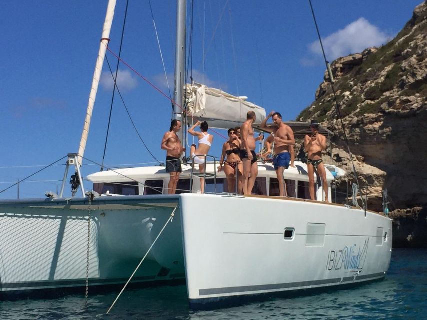 SAILING EXCURSION IN A PRIVATE CATAMARAN TO FORMENTERA - Booking Information