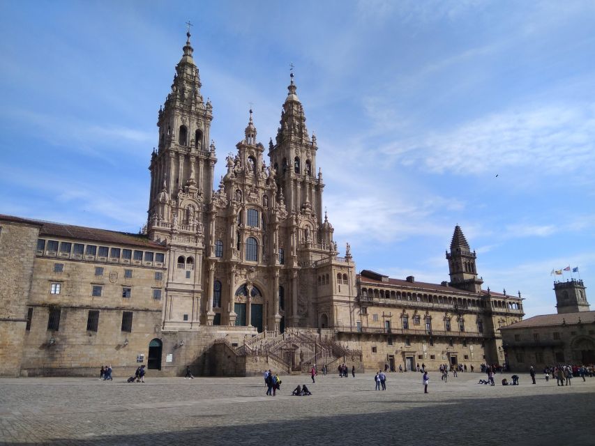 Santiago De Compostela & Valença - Private Tour From Porto - Tour Experience