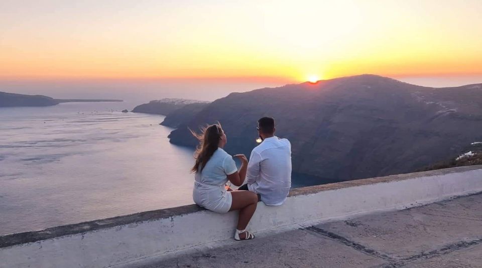 Santorini: Private Sunset Tour With Picnic & Transfer - Itinerary
