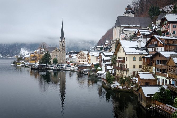 Sightseeing Transfers From Vienna to Salzburg With a 4-Hours Stop in Hallstatt - Inclusions and Amenities