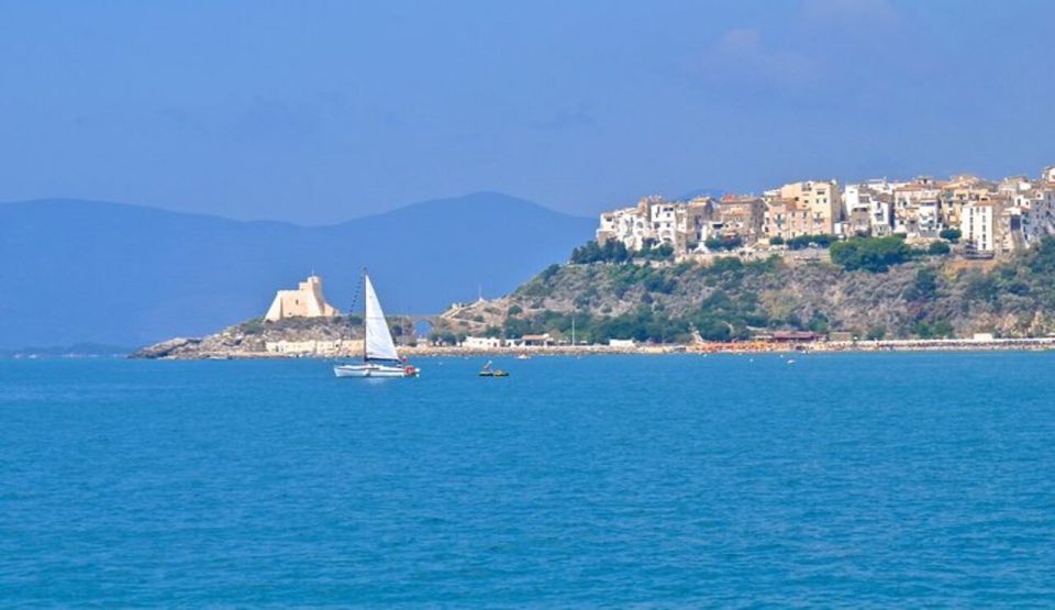 Sperlonga: Private Boat Tour to Gaeta With Pizza and Drinks - Detailed Itinerary and Stops