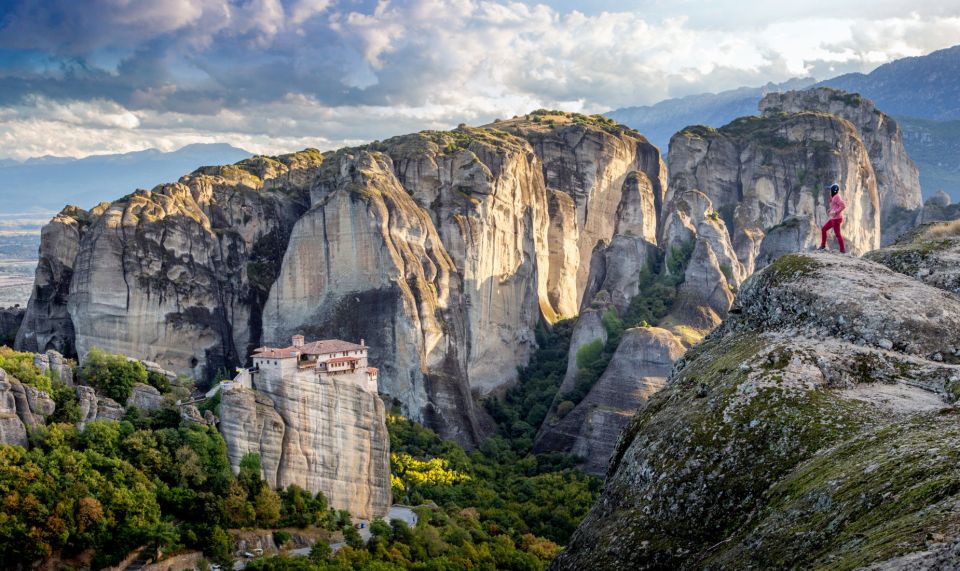 Thessaloniki: Full-Day Meteora Rail Tour With Optional Lunch - Itinerary