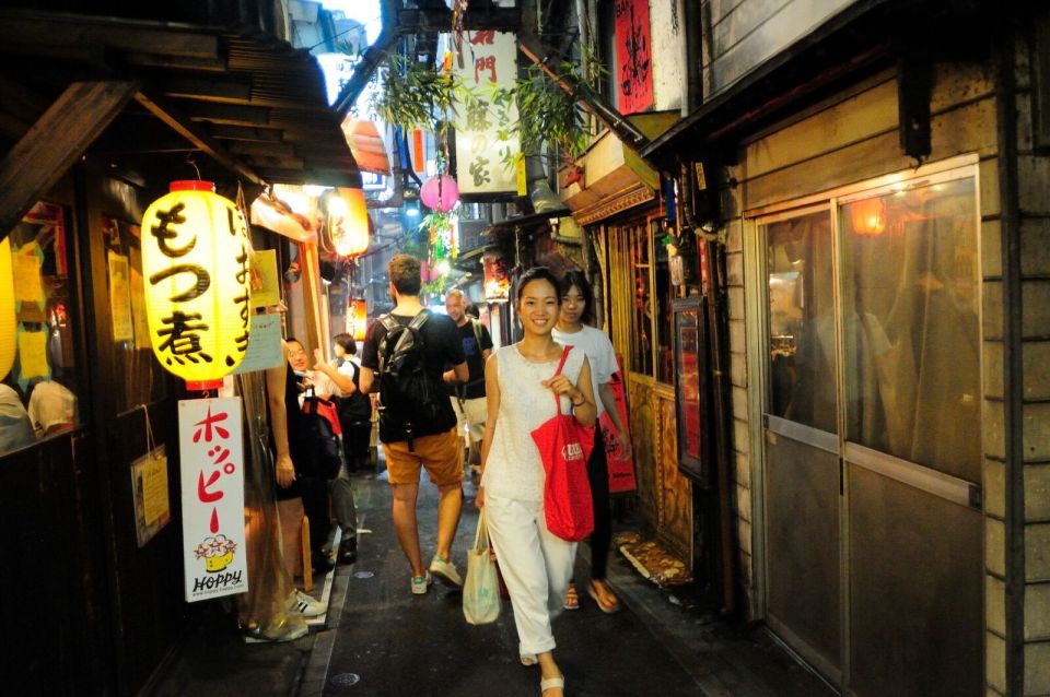 Tokyo: Shinjuku Drinks and Neon Nightlife Tour - Meeting Point and Accessibility