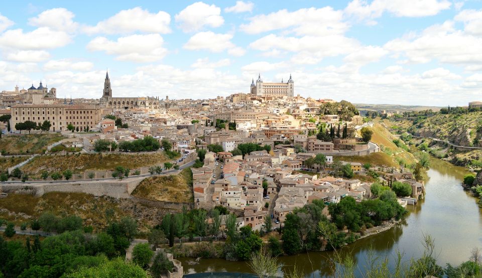 Toledo: Private Walking Tour With a Local Guide - Tour Highlights