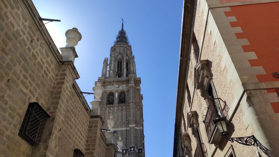 Toledo: Red Wristband 7 Main Monuments Explanation Live Tour - Santo Tomé Church