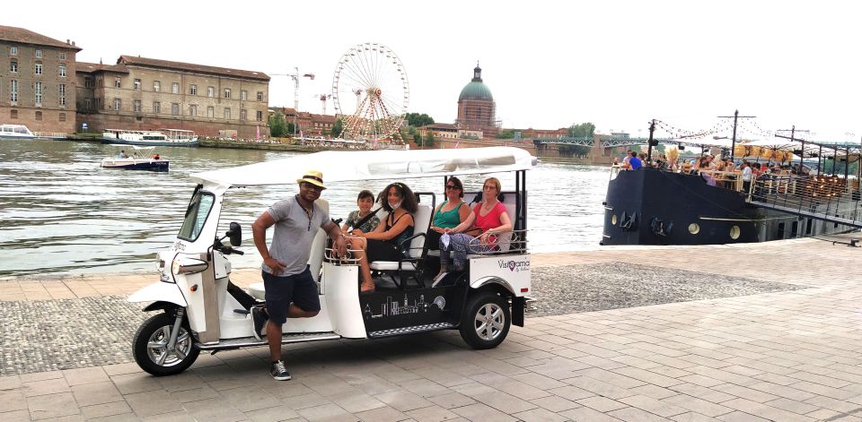 Toulouse: Electric Tuk-Tuk Tour With Photo Stops and Audio - Itinerary