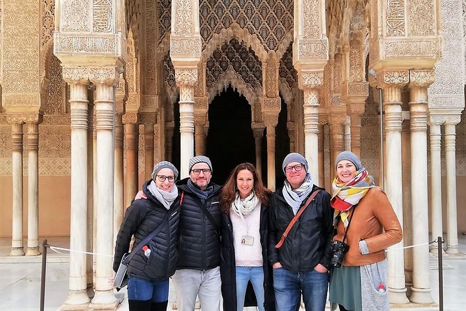 Alhambra Highlights Private Tour With Nazaries Palaces - Directions and Meeting Points