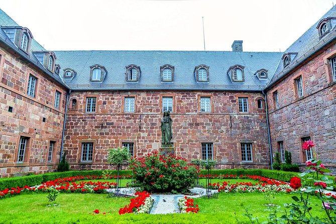 Architectural Strasbourg: Private Tour With a Local Expert - Cancellation Policy and Traveler Reviews